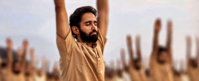 Yogasanas fait partie du hatha yoga